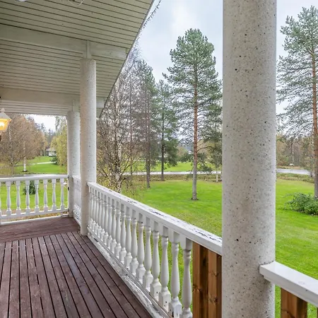 Arctic Countryside House *