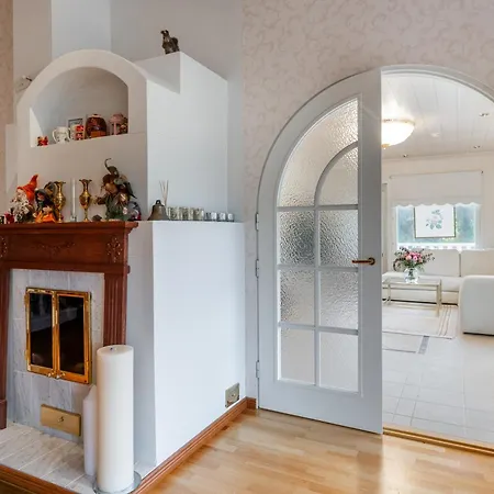 Arctic Countryside House Villa