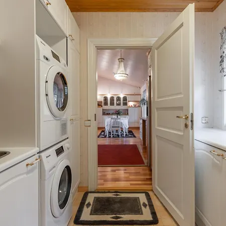 Arctic Countryside House Villa *